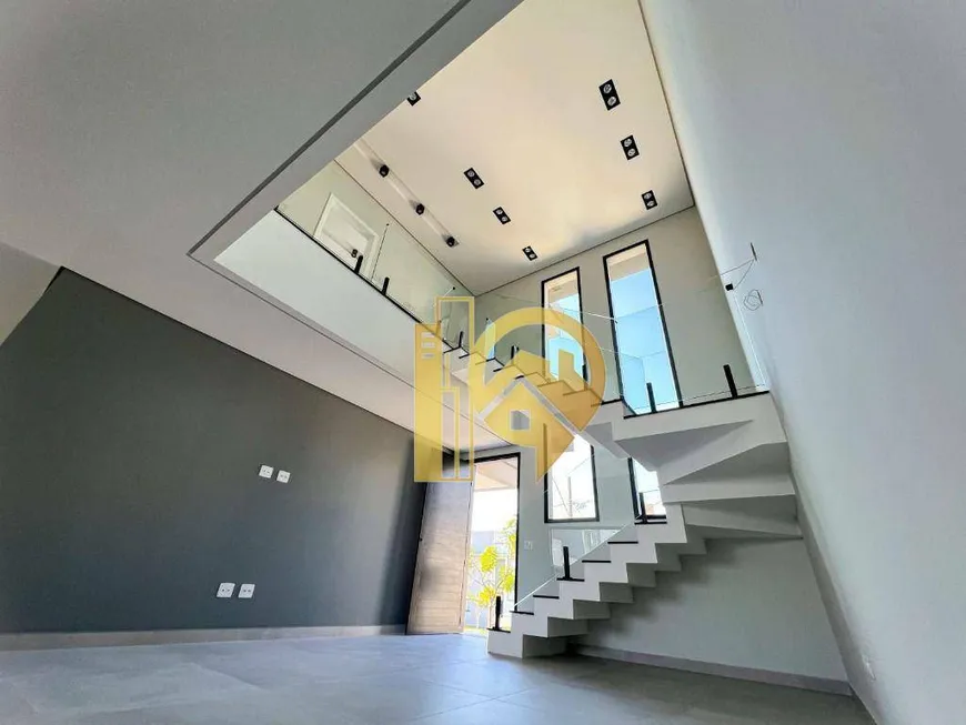 Foto 1 de Casa de Condomínio com 4 Quartos à venda, 230m² em Jardim Jacinto, Jacareí