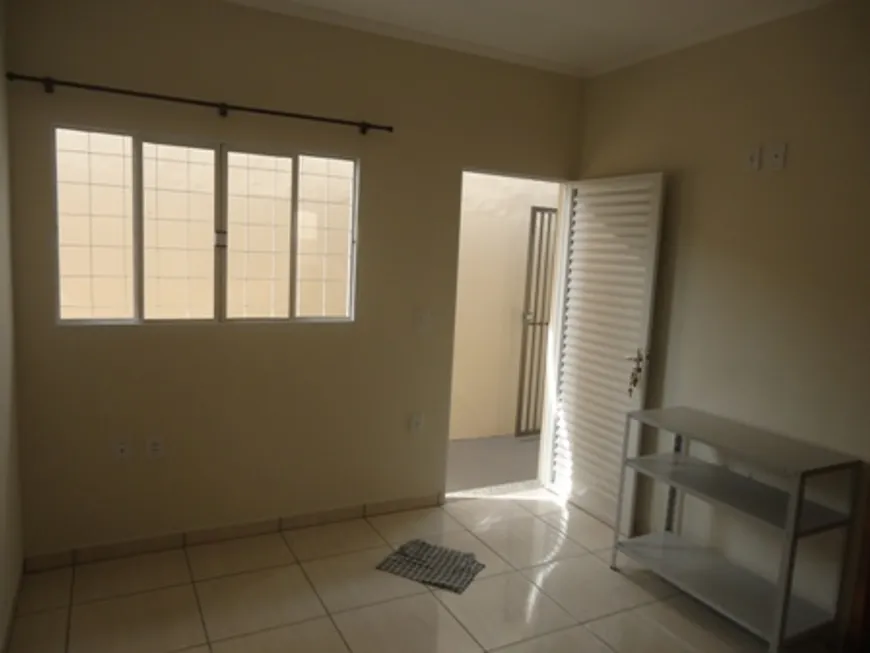 Foto 1 de Apartamento com 1 Quarto para alugar, 50m² em Conjunto Residencial Jardim do Mirante, Botucatu