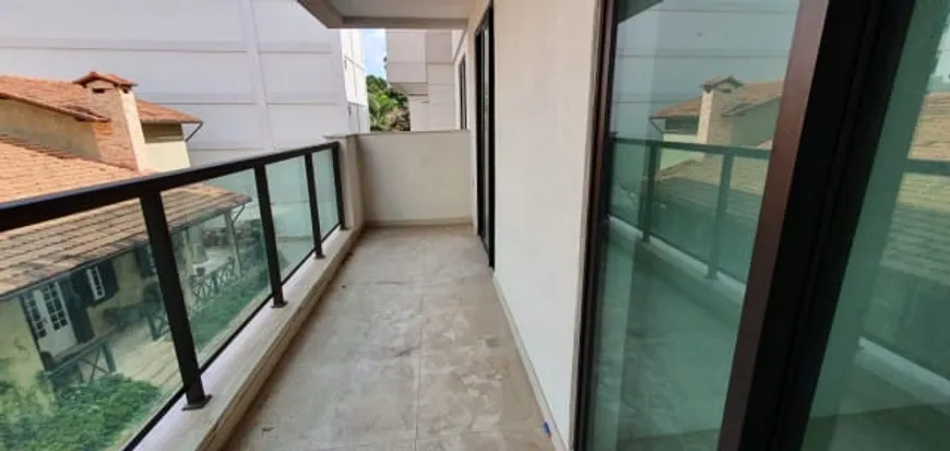 Foto 1 de Apartamento com 2 Quartos à venda, 71m² em Itaipava, Petrópolis