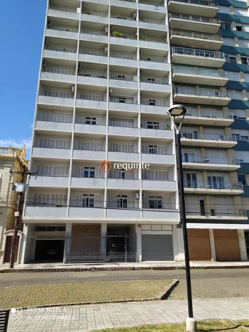 Foto 1 de Apartamento com 2 Quartos à venda, 130m² em Centro, Pelotas