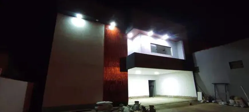 Foto 1 de Sobrado com 4 Quartos à venda, 250m² em Residencial Cidade Verde, Goiânia