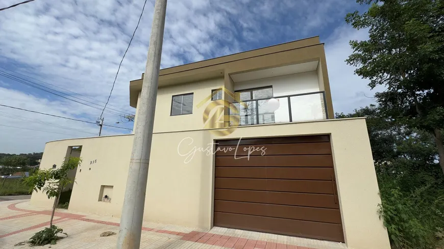 Foto 1 de Casa com 3 Quartos à venda, 136m² em Teixeirinha, Betim