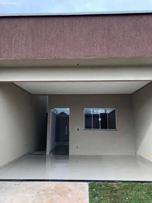 Foto 1 de Casa com 2 Quartos à venda, 88m² em Residencial Katia, Goiânia