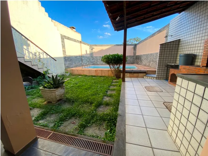 Foto 1 de Casa de Condomínio com 3 Quartos à venda, 237m² em Pechincha, Rio de Janeiro