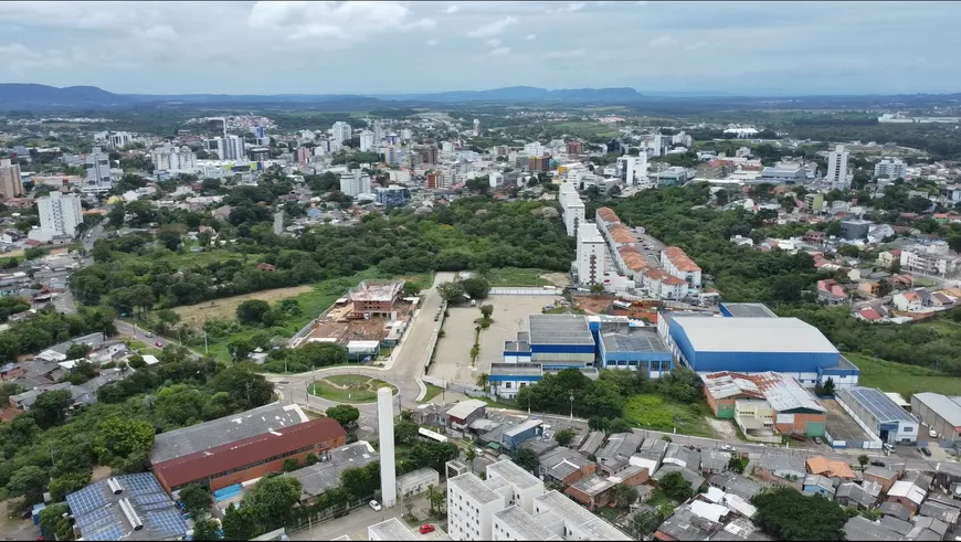 Foto 1 de Lote/Terreno para venda ou aluguel, 1140m² em Centro, Gravataí