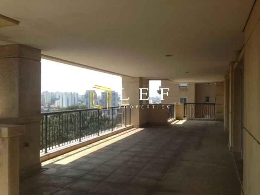 Foto 1 de Apartamento com 4 Quartos à venda, 607m² em Panamby, São Paulo