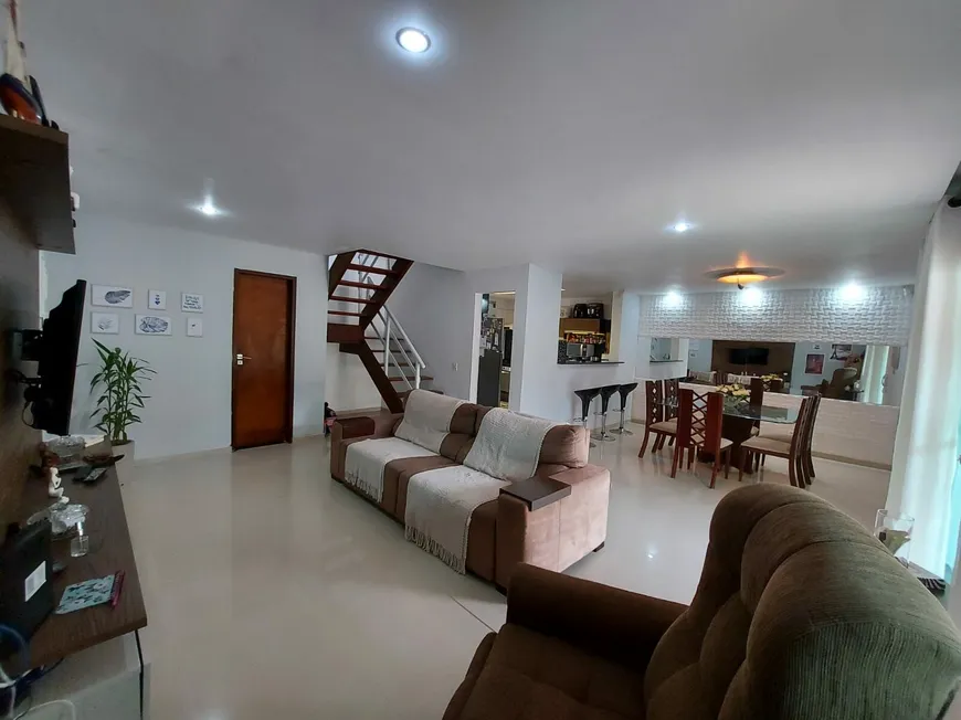 Foto 1 de Casa de Condomínio com 4 Quartos à venda, 315m² em Vargem Pequena, Rio de Janeiro