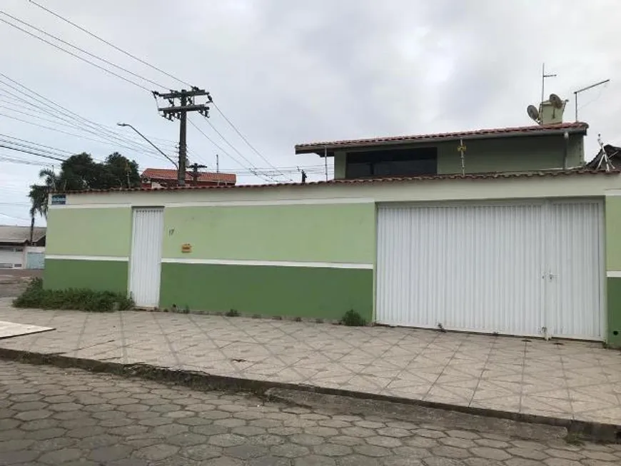 Foto 1 de Casa com 4 Quartos à venda, 235m² em Centro, Itanhaém