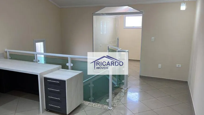 Foto 1 de Casa com 3 Quartos à venda, 252m² em Jardim Cocaia, Guarulhos