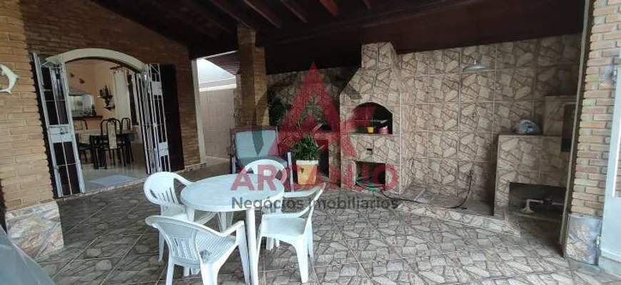 Foto 1 de Casa com 4 Quartos à venda, 384m² em Perequê-Açu, Ubatuba