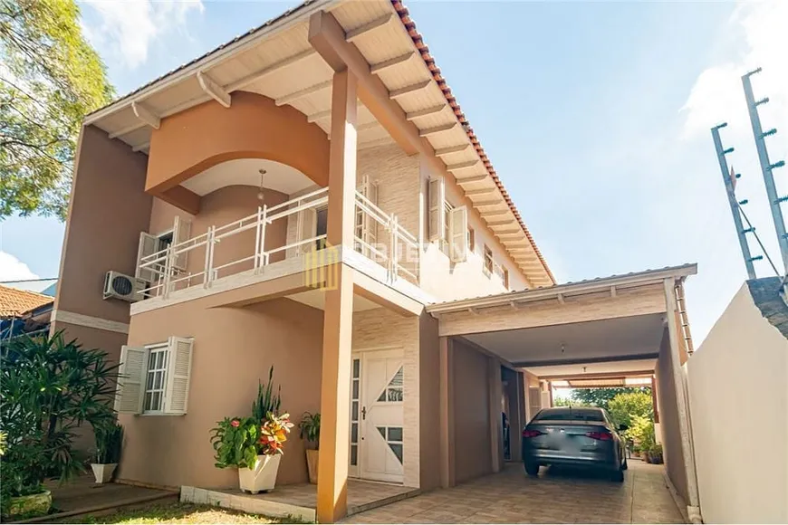 Foto 1 de Casa com 3 Quartos à venda, 215m² em Sarandi, Porto Alegre