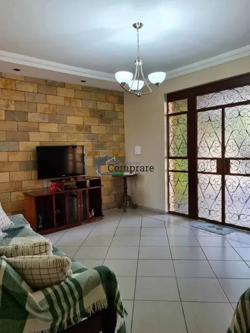 Foto 1 de Casa com 3 Quartos à venda, 147m² em Jardim Perola, Contagem