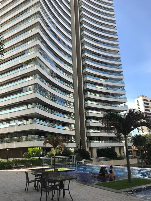 Foto 1 de Apartamento com 3 Quartos à venda, 259m² em Meireles, Fortaleza