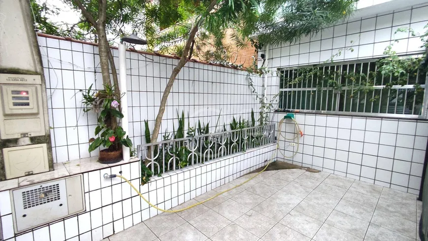 Foto 1 de Casa com 2 Quartos à venda, 180m² em Aparecida, Santos