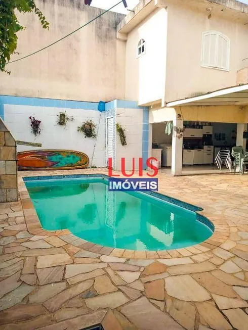 Foto 1 de Casa com 3 Quartos à venda, 210m² em Piratininga, Niterói