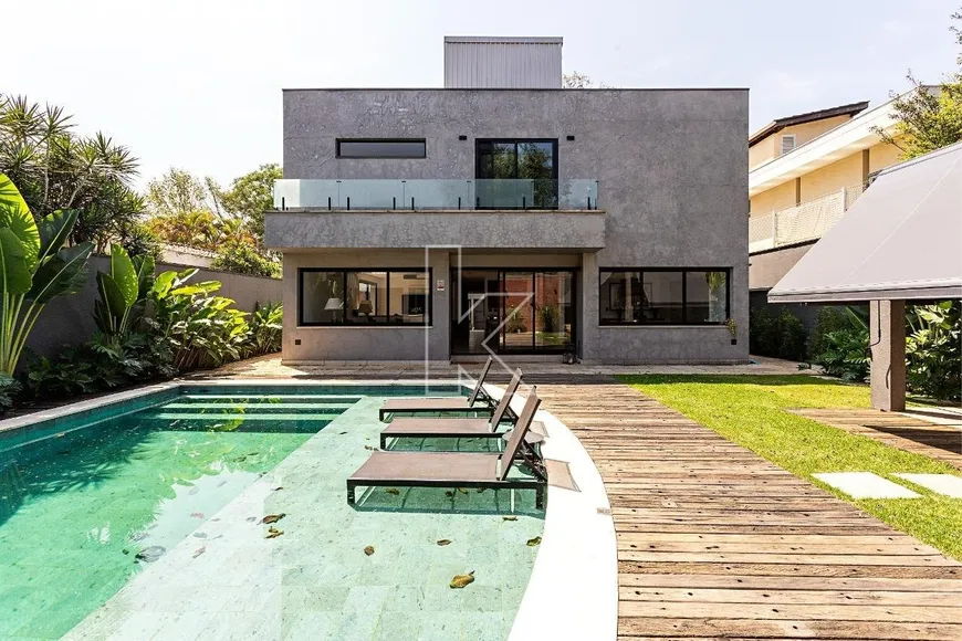 Foto 1 de Casa com 4 Quartos para venda ou aluguel, 496m² em Alto de Pinheiros, São Paulo