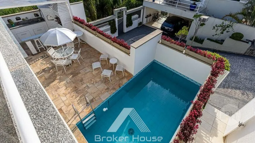 Foto 1 de Casa de Condomínio com 4 Quartos à venda, 253m² em Brooklin, São Paulo