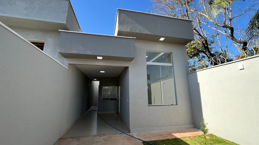 Foto 1 de Casa com 3 Quartos à venda, 133m² em Vila Pedroso, Goiânia