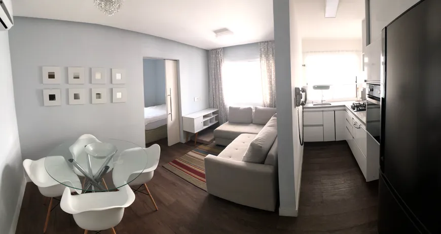 Foto 1 de Apartamento com 1 Quarto à venda, 50m² em Vila Nova Conceição, São Paulo