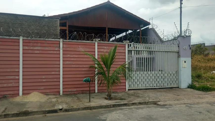 Foto 1 de Casa com 3 Quartos à venda, 203m² em Arvoredo II, Contagem