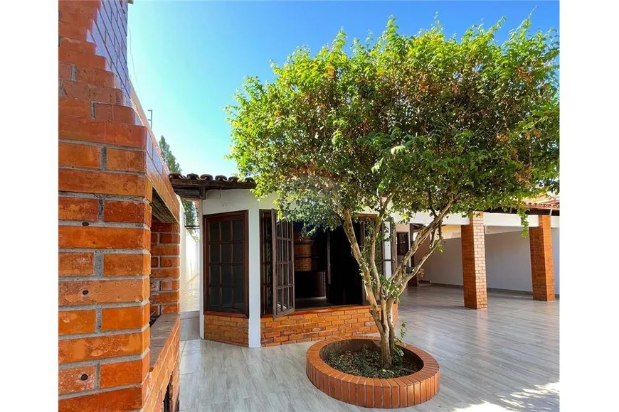 Foto 1 de Casa com 4 Quartos à venda, 130m² em Vila Santiago, Araguaína
