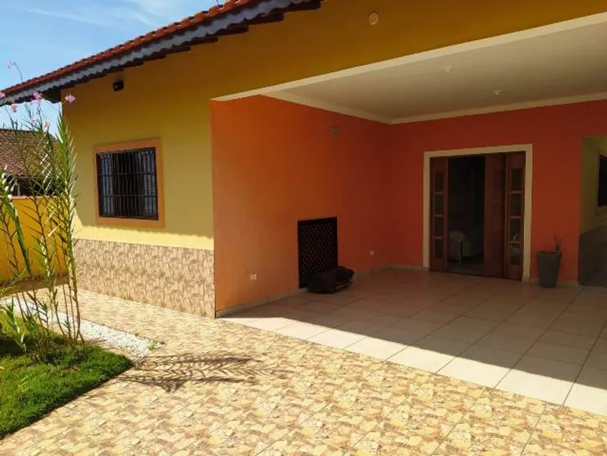 Foto 1 de Casa com 3 Quartos à venda, 120m² em Gaviotas, Itanhaém