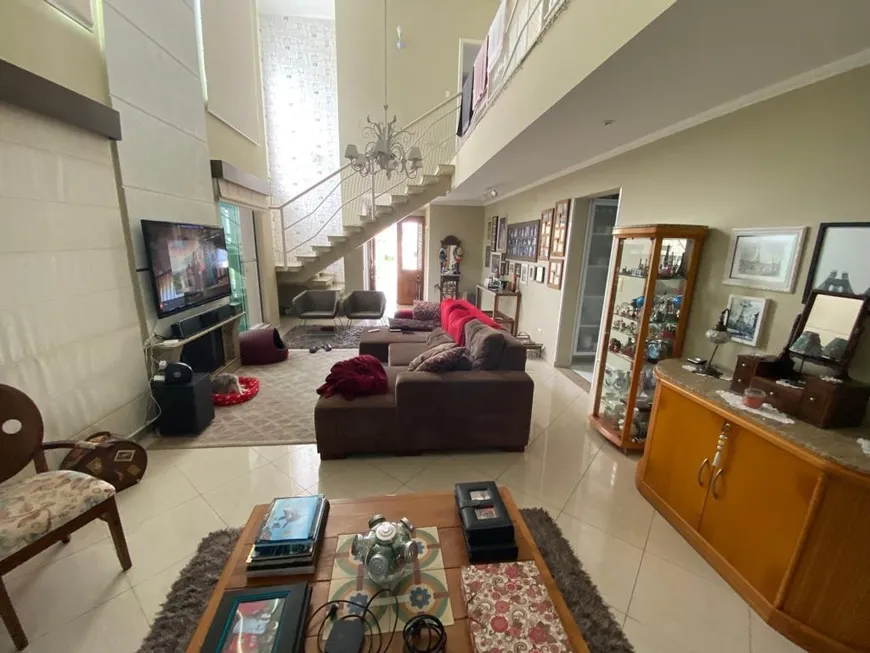 Foto 1 de Casa de Condomínio com 3 Quartos à venda, 250m² em Vila Oliveira, Mogi das Cruzes