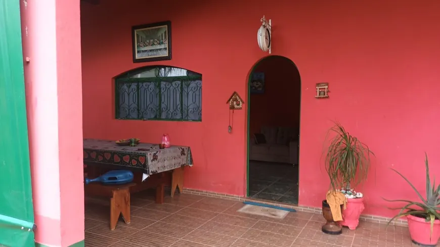 Foto 1 de Casa com 3 Quartos à venda, 160m² em Jardim Ana Emilia, Taubaté