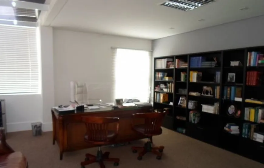 Foto 1 de Casa com 5 Quartos à venda, 250m² em Brooklin, São Paulo