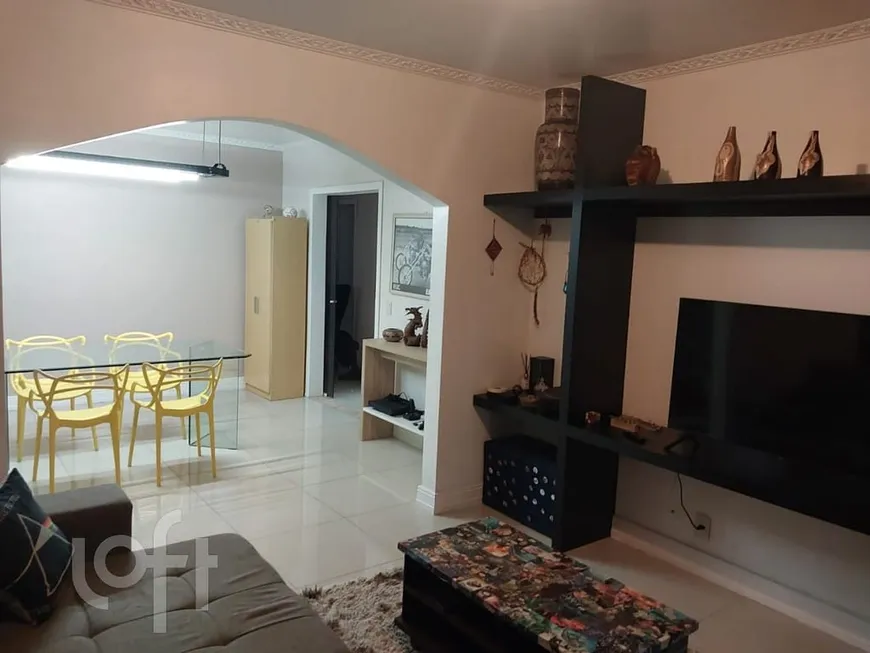 Foto 1 de Casa com 3 Quartos à venda, 183m² em Vila Eunice Nova, Cachoeirinha