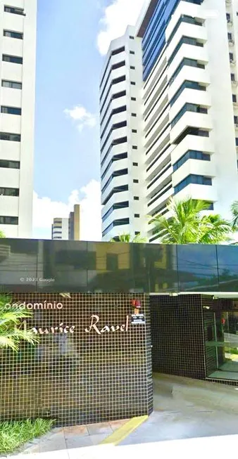 Foto 1 de Apartamento com 4 Quartos à venda, 318m² em Candelária, Natal