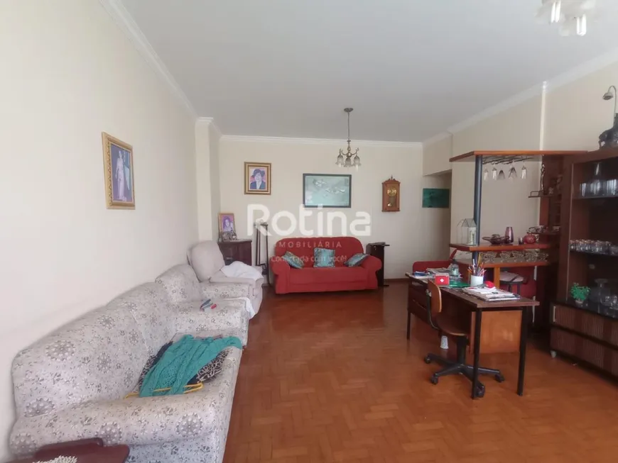 Foto 1 de Apartamento com 3 Quartos à venda, 136m² em Centro, Uberlândia
