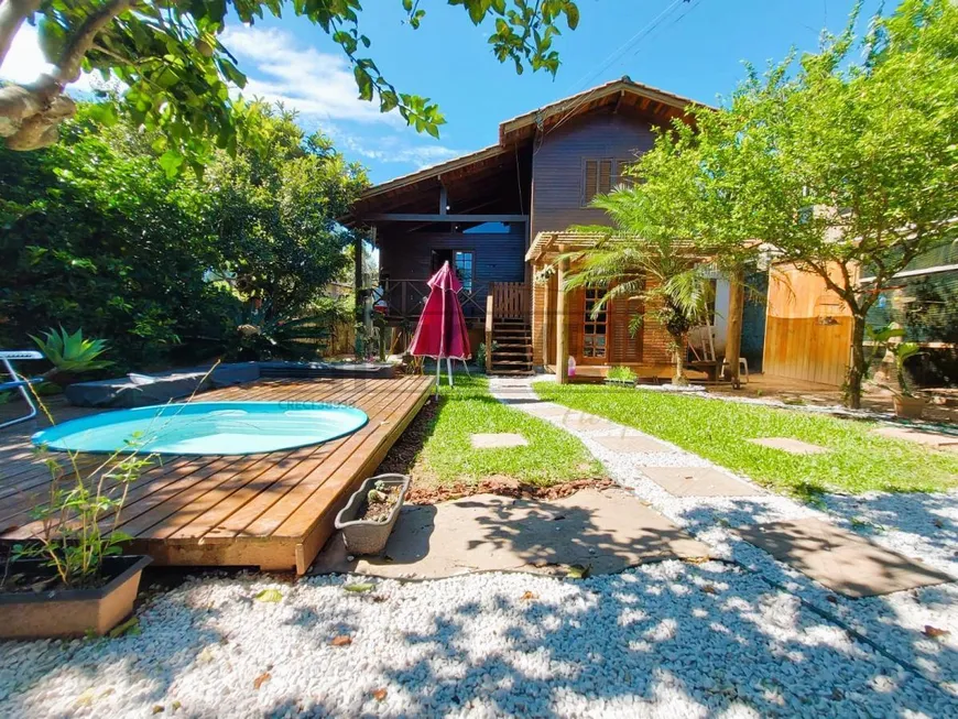 Foto 1 de Casa com 3 Quartos à venda, 420m² em São João do Rio Vermelho, Florianópolis
