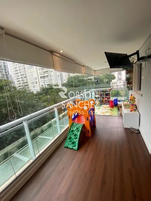 Foto 1 de Apartamento com 2 Quartos à venda, 80m² em Alto Da Boa Vista, São Paulo