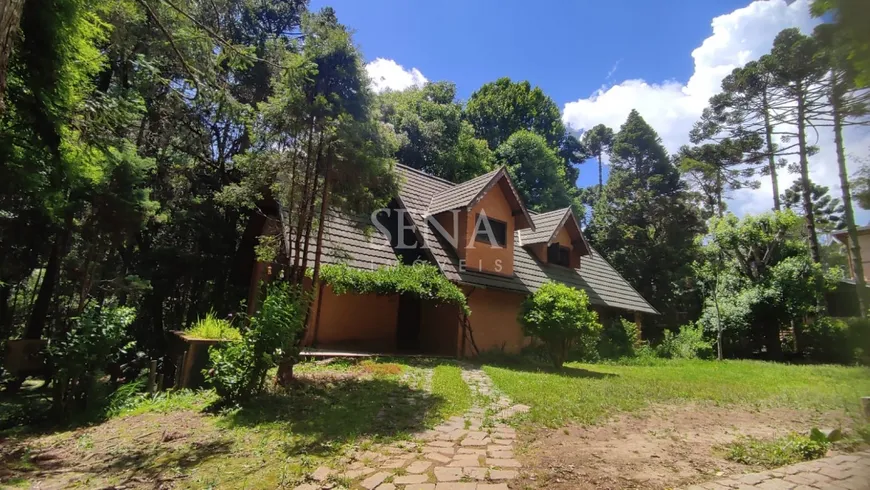 Foto 1 de Casa com 3 Quartos à venda, 248m² em Vila inglesa, Campos do Jordão