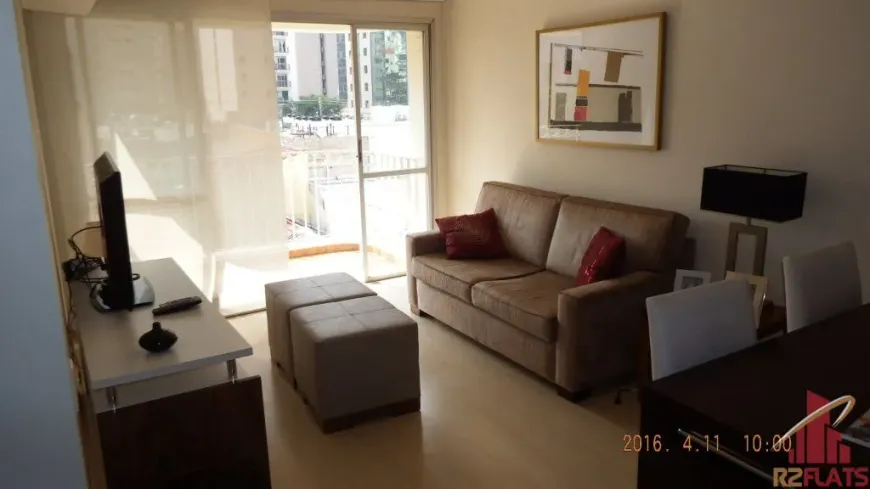 Foto 1 de Flat com 2 Quartos para alugar, 70m² em Itaim Bibi, São Paulo