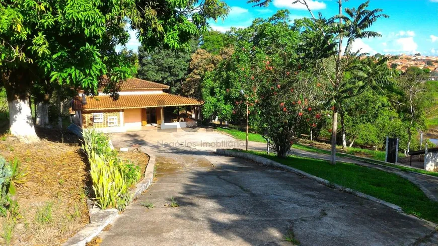 Foto 1 de Fazenda/Sítio com 3 Quartos à venda, 6000m² em Centro, Anhembi