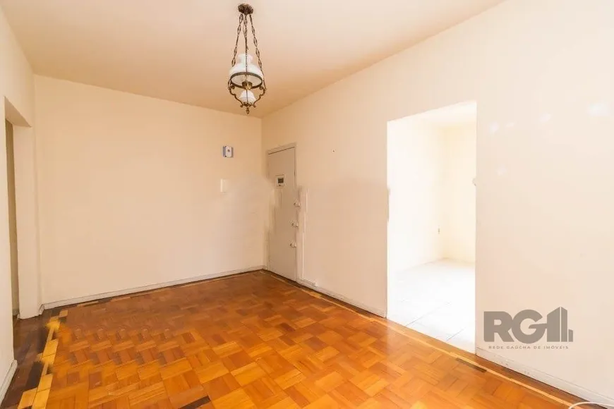 Foto 1 de Apartamento com 1 Quarto à venda, 46m² em São João, Porto Alegre