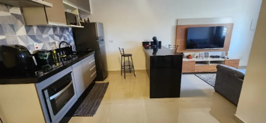 Foto 1 de Apartamento com 2 Quartos à venda, 50m² em Vila Carrão, São Paulo