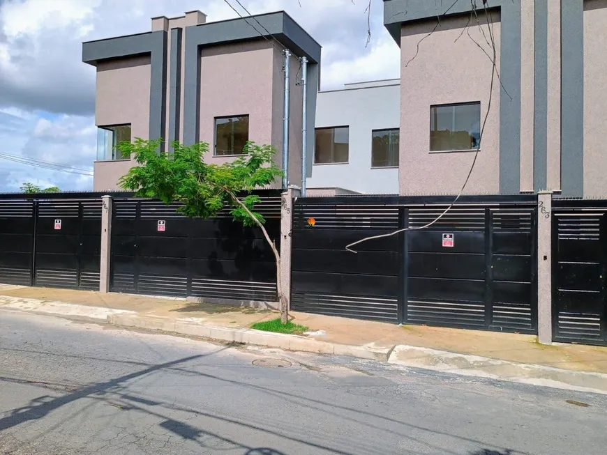 Foto 1 de Casa com 3 Quartos à venda, 102m² em Santa Mônica, Belo Horizonte