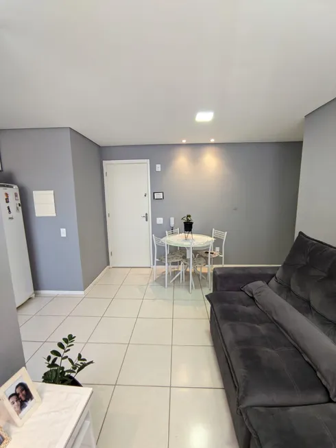 Foto 1 de Apartamento com 2 Quartos à venda, 56m² em Monte Castelo, Contagem