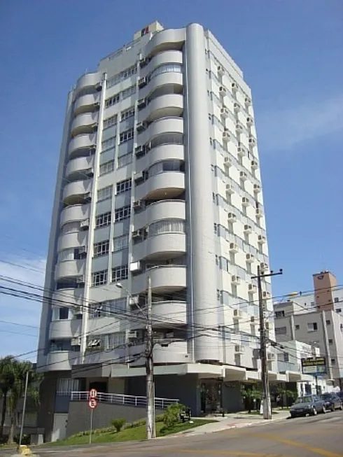 Foto 1 de Apartamento com 4 Quartos à venda, 131m² em Centro, Criciúma