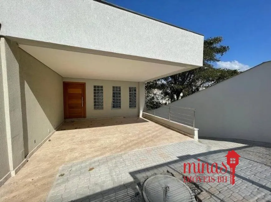 Foto 1 de Casa com 4 Quartos à venda, 250m² em Buritis, Belo Horizonte