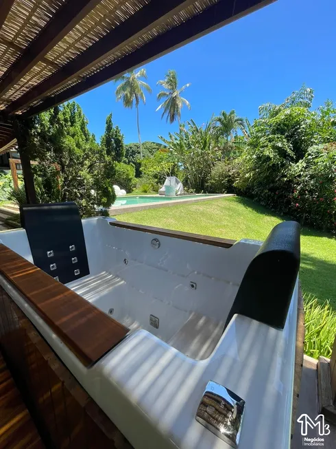 Foto 1 de Casa de Condomínio com 4 Quartos à venda, 508m² em Estrada do Coco, Lauro de Freitas