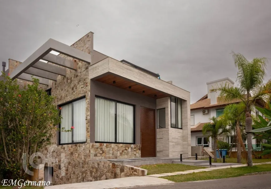 Foto 1 de Casa com 6 Quartos à venda, 800m² em Itacorubi, Florianópolis