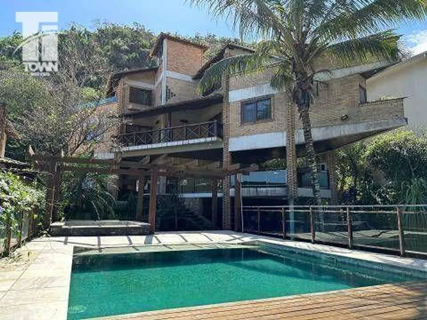 Foto 1 de Casa de Condomínio com 4 Quartos à venda, 300m² em Itacoatiara, Niterói