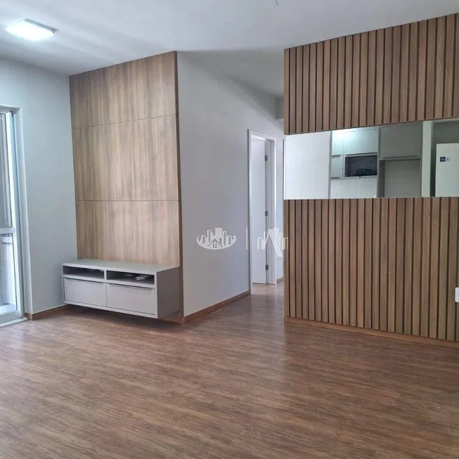 Foto 1 de Apartamento com 3 Quartos à venda, 66m² em São Vicente, Londrina
