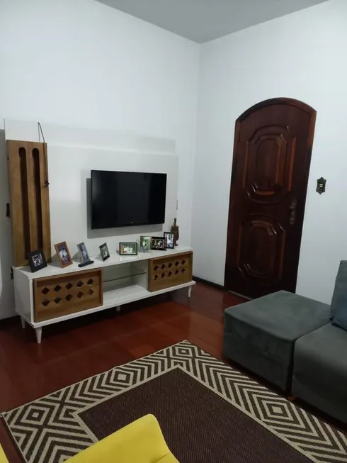 Foto 1 de Casa com 4 Quartos à venda, 375m² em Vila Mury, Volta Redonda