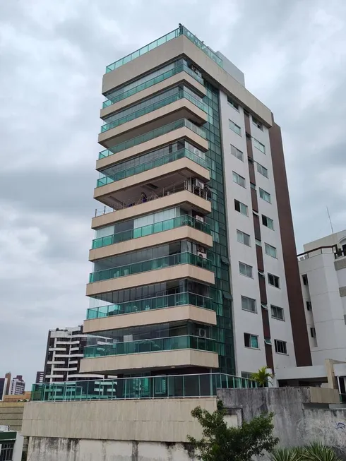 Foto 1 de Apartamento com 3 Quartos à venda, 138m² em Barra, Salvador