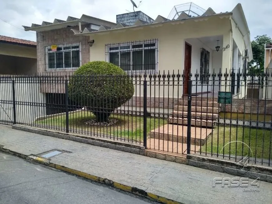 Foto 1 de Casa com 3 Quartos à venda, 197m² em Jardim Brasília , Resende